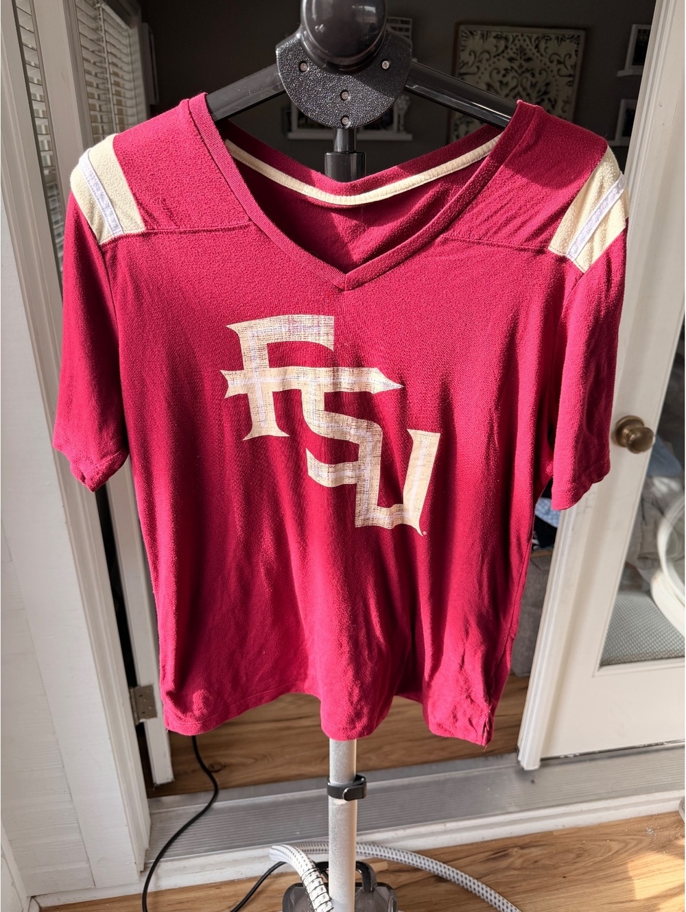 FSU Short Sleeve V-Neck Shirt Womens Medium Red White Stripes
